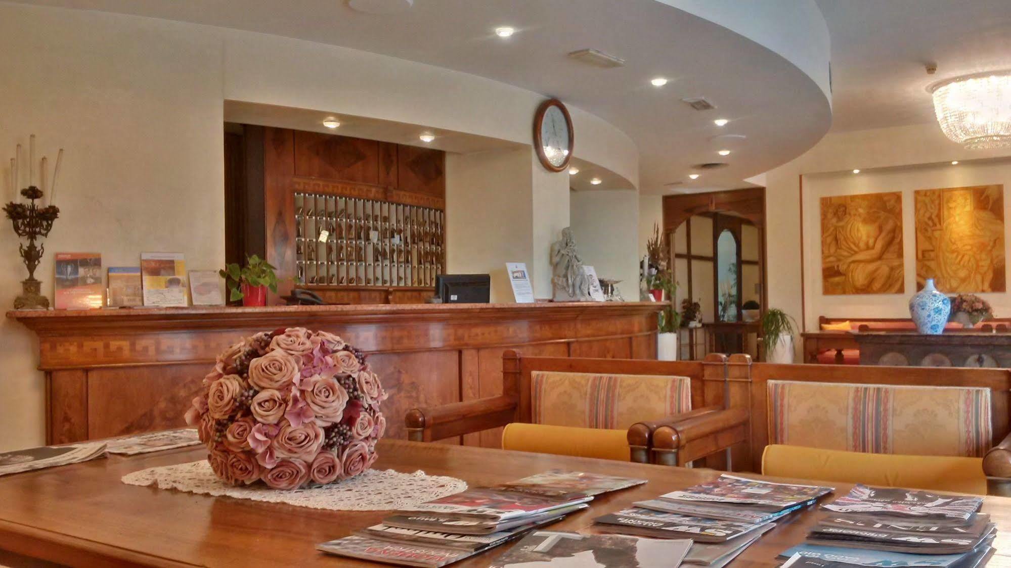 Hotel Michelangelo Sassuolo Esterno foto