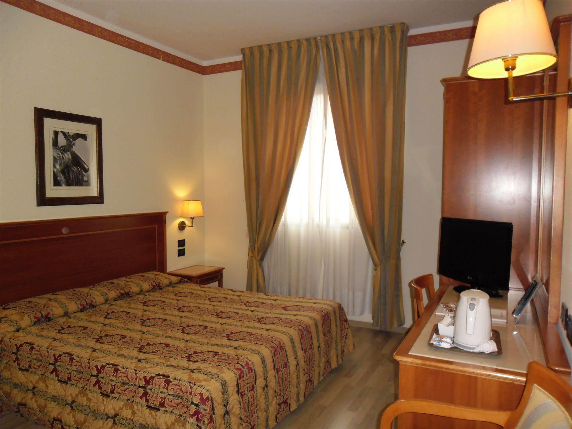 Hotel Michelangelo Sassuolo Esterno foto