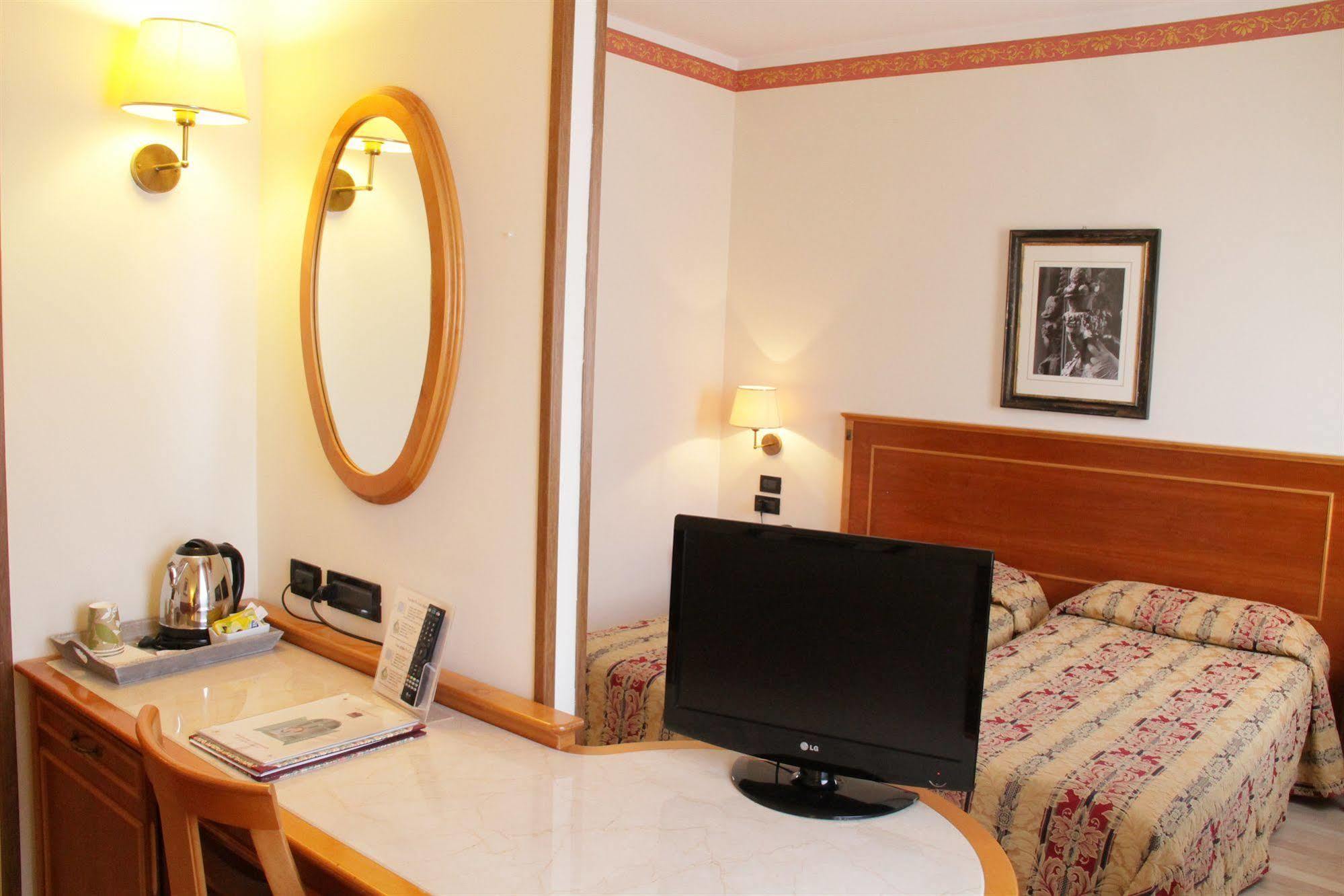 Hotel Michelangelo Sassuolo Esterno foto
